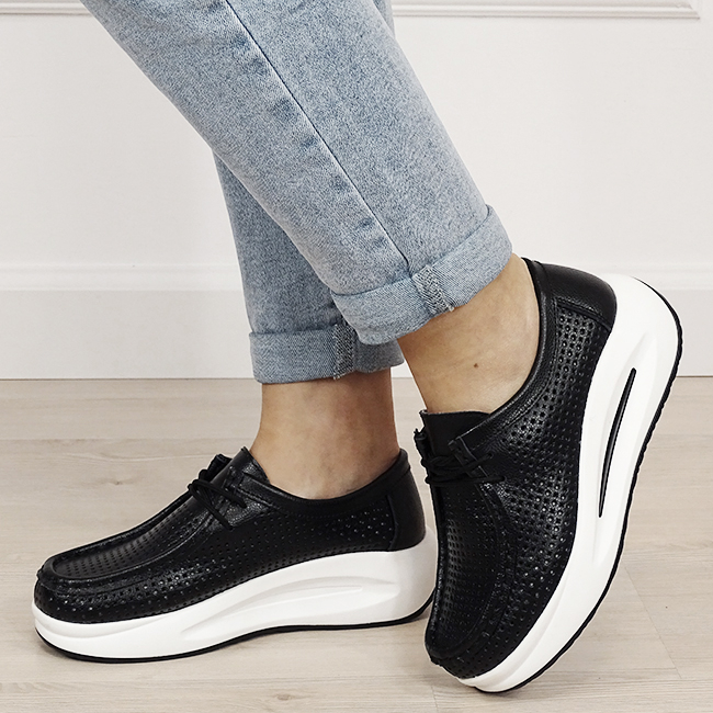 Sneakersi negri perforati din piele naturala B-5129 M4 [1]