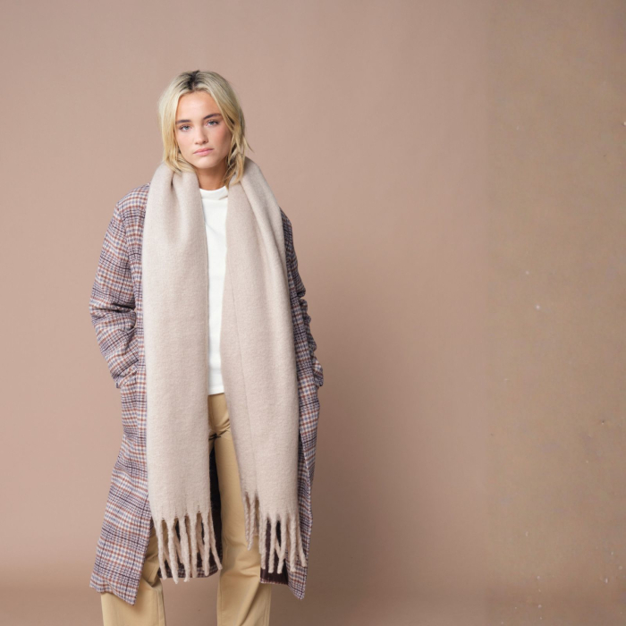 Eșarfă pufoasă [3]