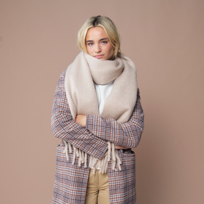 Eșarfă pufoasă [2]