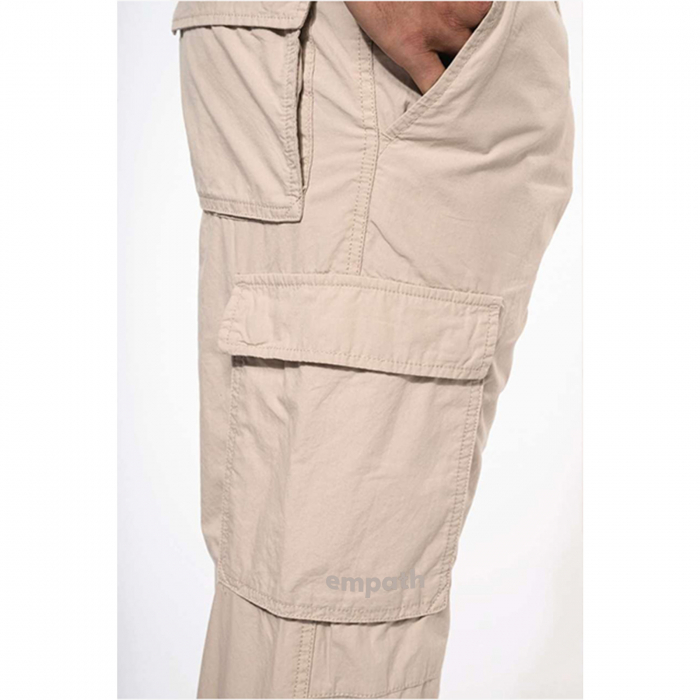 Pantaloni subtiri cu mai multe buzunare [9]