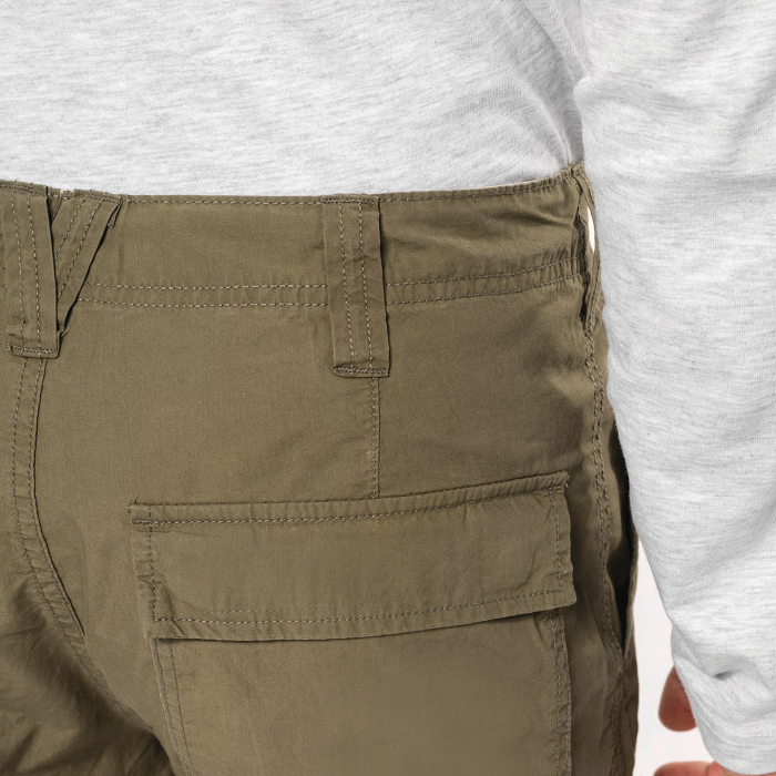 Pantaloni subtiri cu mai multe buzunare [9]