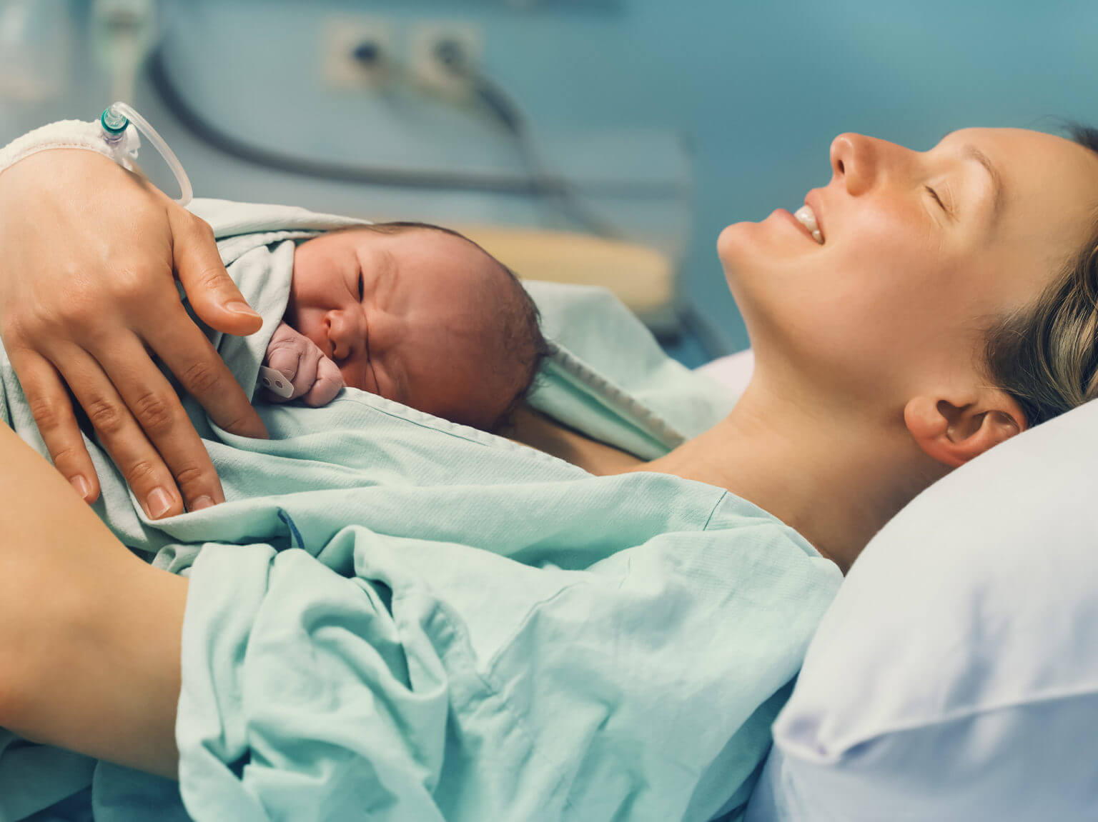 Ce este colostrul si de ce este important pentru nou-nascut