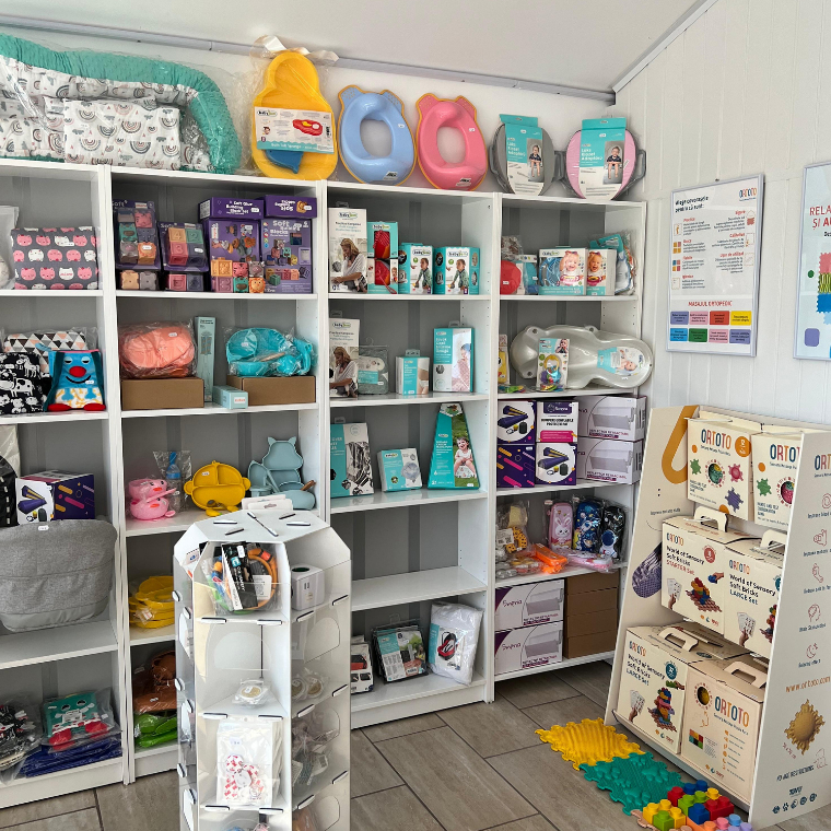 imagine cu produse baby jem din noul magazin empria