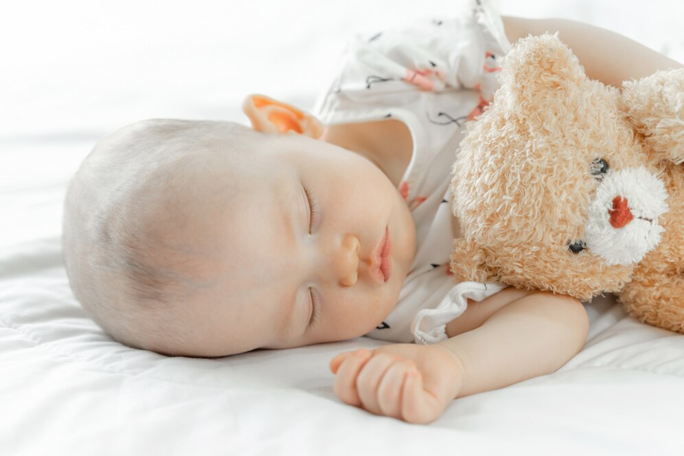 Pozitii de somn pentru nou-nascut: Cum dorm bebelusii?