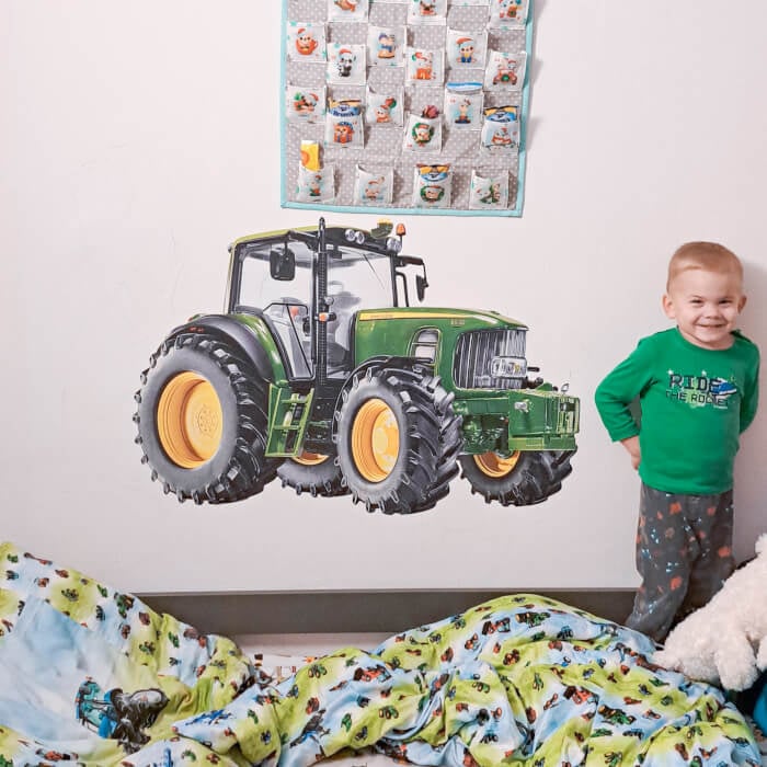 Autocolant pentru perete - Tractor, Verde, Diverse dimensiuni