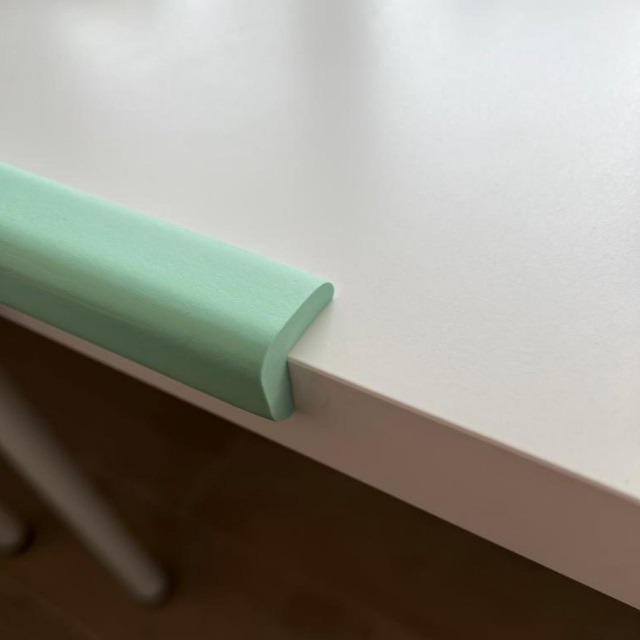 Banda protectie subtire maro pentru muchii si margini 2.3x0.9x200 cm_Buy4Baby [5]