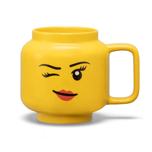 Cana mare LEGO din ceramica , Fata care face cu ochiul