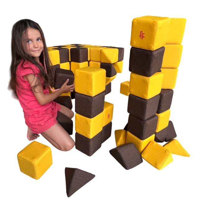 Inchiriaza pentru 10 zile Cuburile Magnetice JollyHeap   ,   50 piese