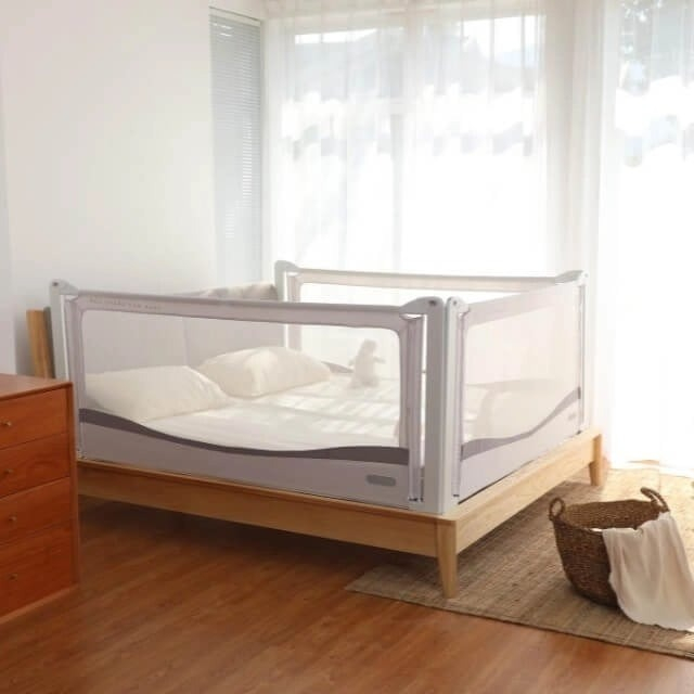 PACHET PREMIUM: 3 Protectii laterale pat, XXL de dimensiuni 150x200 cm + 2 Seturi Conectori [13]