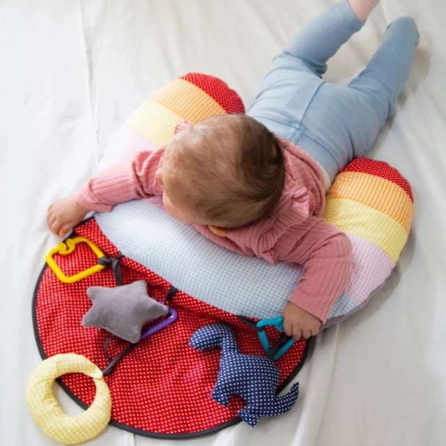 Salteluta de joaca bebe BabyJem Toy Educational Pillow