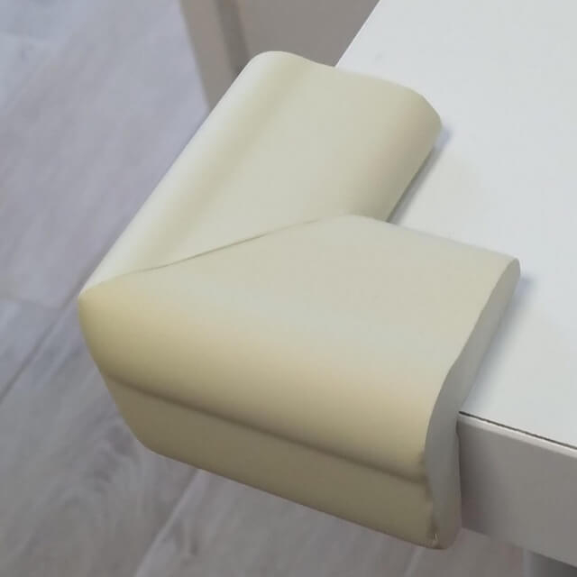 Set portocaliu 4 bucati mamut protectii colturi mobilier, 4x1.3x7 cm_Empria [9]