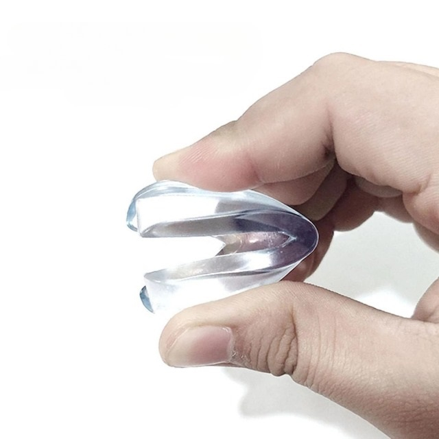 Set 4 protectii colturi, forma L, silicon transparent, 1.5x0.5x4.0 cm [4]