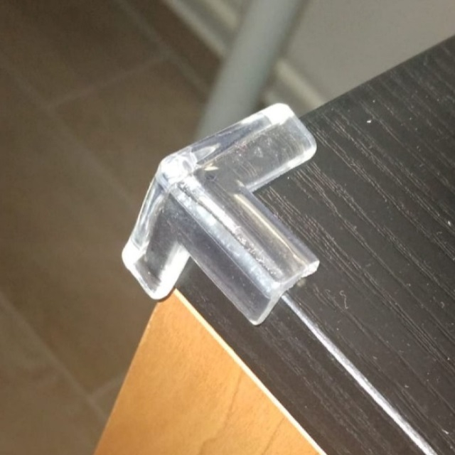 Set 8 mini protectii colturi, tridimensionale silicon transparent, 2.4x0.8x0.3 cm [10]