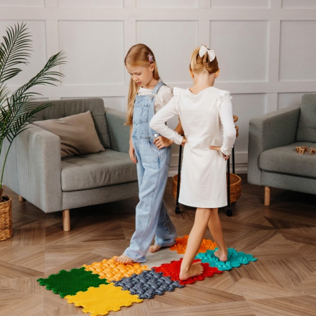 Jucarii copii si jocuri educative - Covoras ortopedic, senzorial, set puzzle, 8 piese cu diferite texturi, Marco Polo