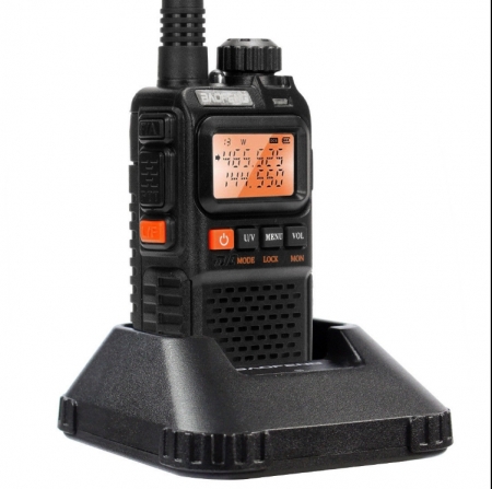 Statie radio Baofeng UV-3R+, Dual Band UHF, VHF, Walkie Talkie , FM tranciever, 99 CH, radio FM 88 - 108 MHz [1]