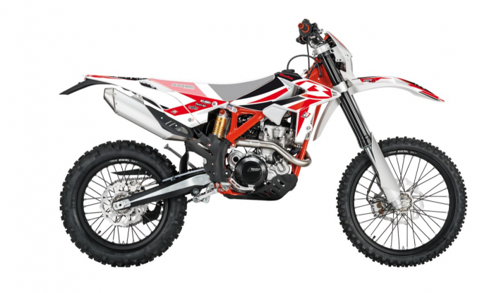 Set stikere Beta BETA RR 2T/4T '18-'19 BlackBird Dream 4 Rosu/Negru/Alb [2]