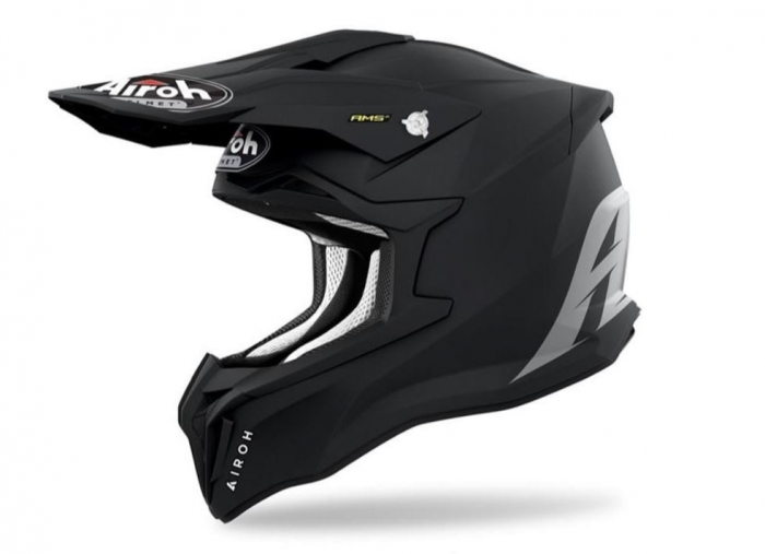 Casca Airoh Stryker Black [1]