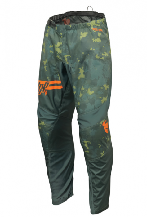 Pantaloni Thor Sector Digi Camo Forest [1]