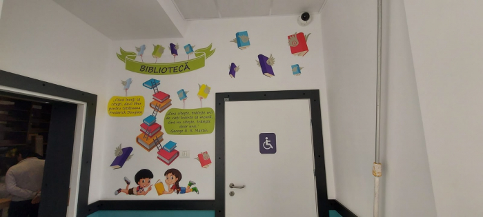 Autocolante biblioteca [2]