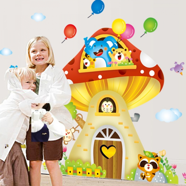 Sticker camere copii - Casuta din ciuperca [3]