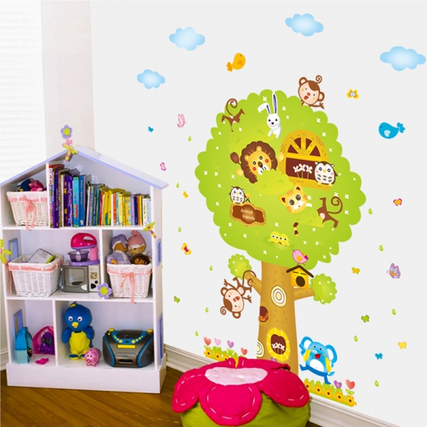 Sticker camere copii - Copacul Urias [4]