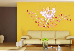 Sticker camera fete  - Balerina printre flori [6]