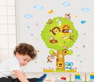Sticker camere copii - Copacul Urias [1]