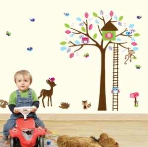 Sticker decorativ copii - Casuta din padure [0]