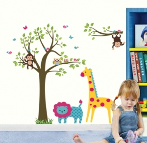 Sticker decorativ copii -  In jungla colorata [0]