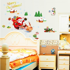 Sticker tematic - Mos Craciun, bradutul, sania si omul de zapada [4]