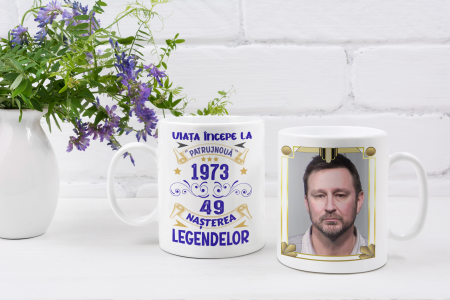 Cana personalizata cu poza si mesaj Viata incepe la 49 de ani [2]