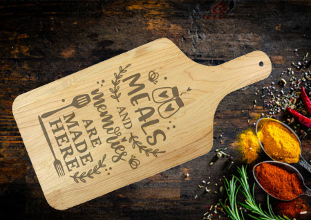 Tocătoare din lemn gravate – cadouri utile, cu suflet - Tocator lemn gravat - Meals and memories are made here