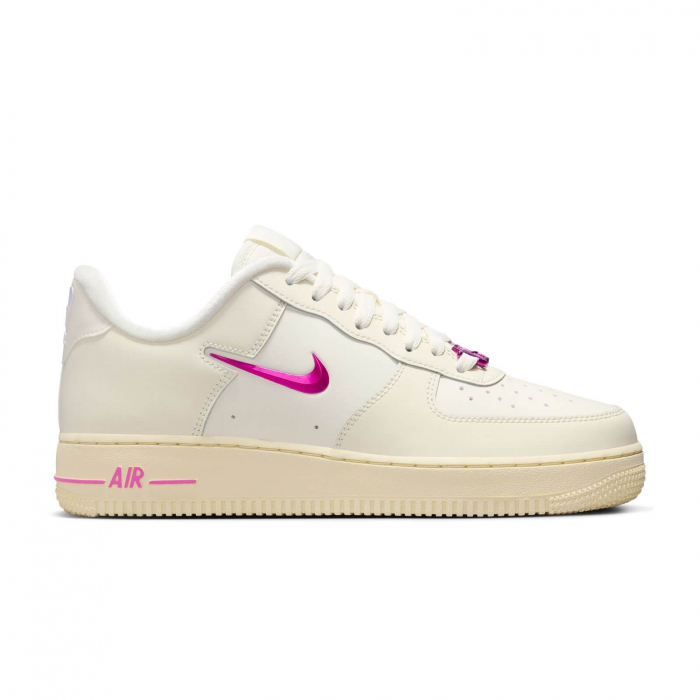 NIKE Air Force 1  07 SE - FB8251-101