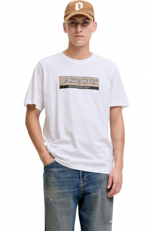 img-attr