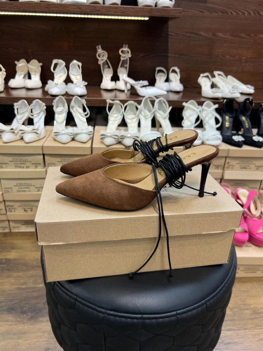 Pantofi stiletto decupati, din piele naturala maro si barete lungi [2]