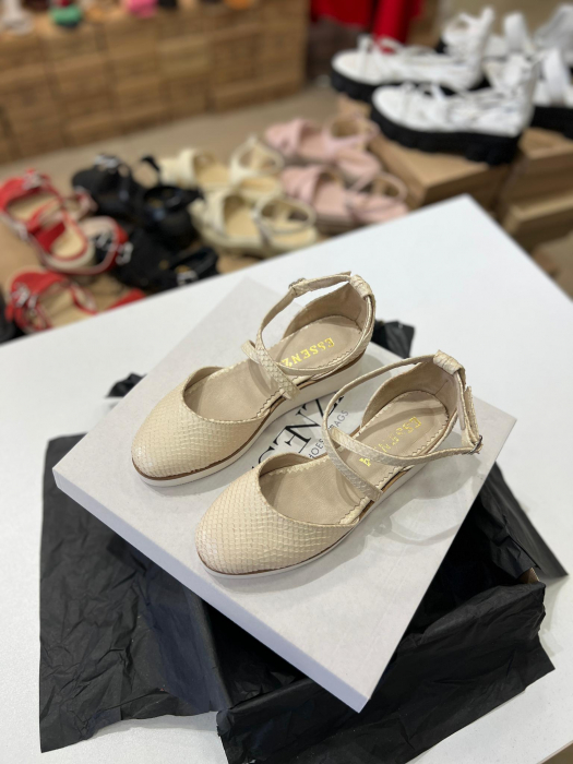 Pantofi decupati, din piele naturala bej cu presaj sarpe [2]