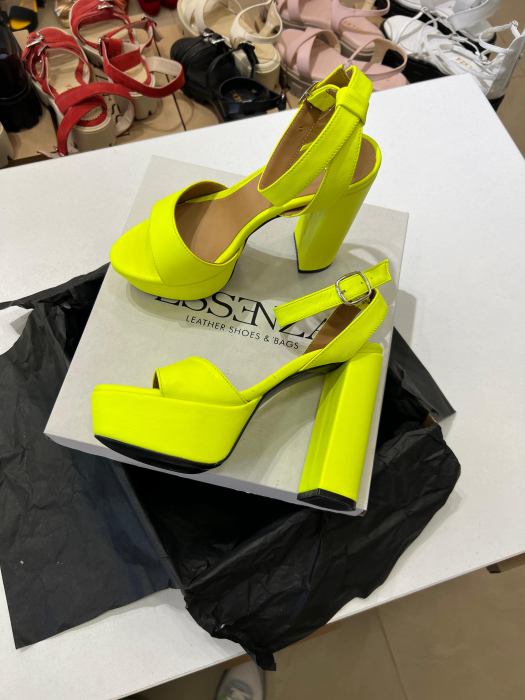 Sandale din piele naturala verde neon, cu toc gros patrat si platforma [2]
