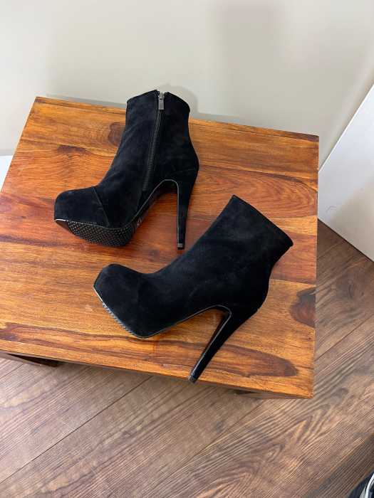 Botine Stiletto din piele naturala intoarsa neagra cu toc de 14cm. [1]