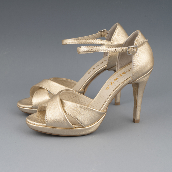 Sandale cu platforma, din piele laminata aurie [2]