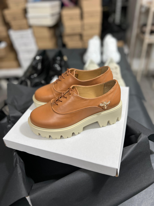 Pantofi Oxford Camel gold bee [1]