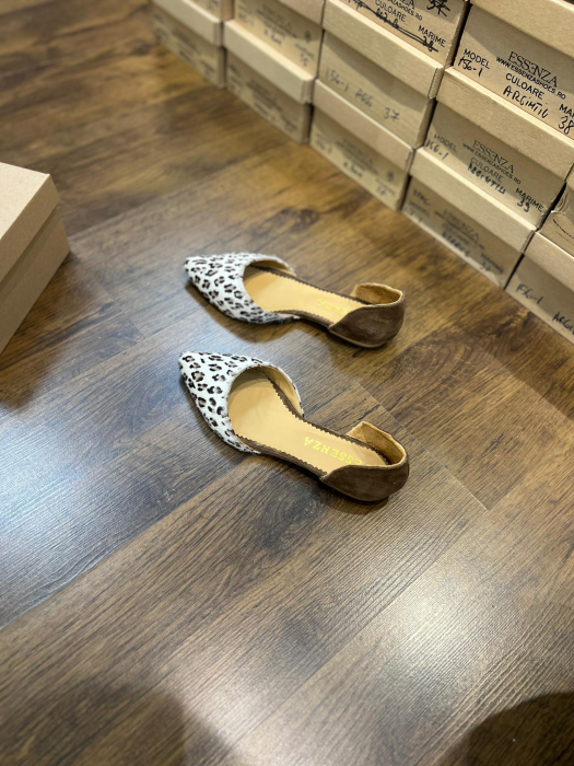 Balerini decupati, cu varf ascutit, din piele intoarsa maron deschis si piele cu animal print [5]
