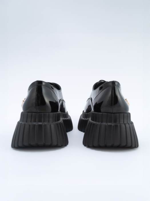Pantofi Chara C black patent golden bee [4]