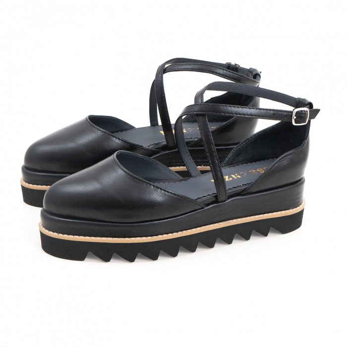 Pantofi decupati, din piele naturala neagra [2]
