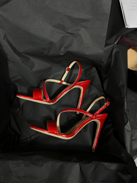 Sandale elegante din piele lacuita rosie, cu toc stiletto. [5]