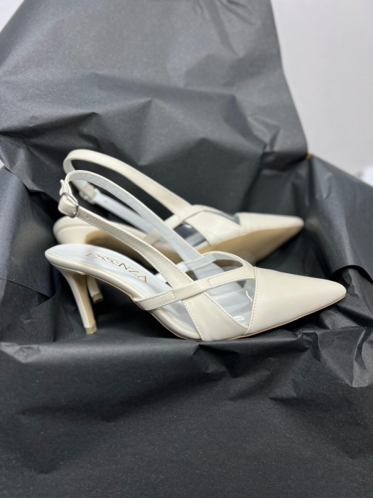 Pantofi stiletto din piele alb unt si plastic transparent [4]