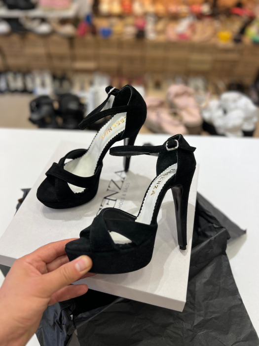 Sandale cu platforma, din piele intoarsa neagra [2]