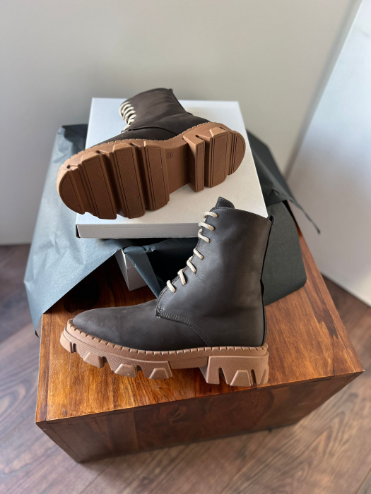 Bocanci cu siret , din piele naturala maro nabuc [3]