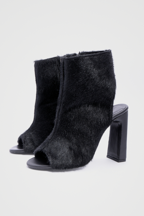 Ely Black Pony Hair Sandals [2]