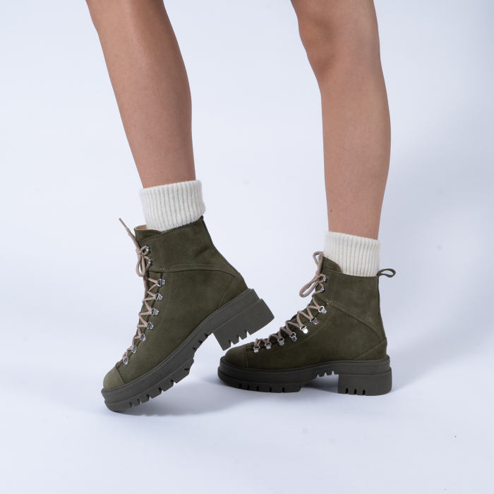 Adele Kaki [2]