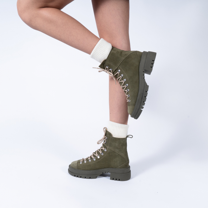 Adele Kaki [3]